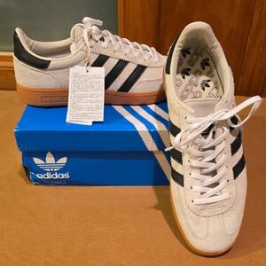 Adidas Originals Ecru and Black Handball Spezial